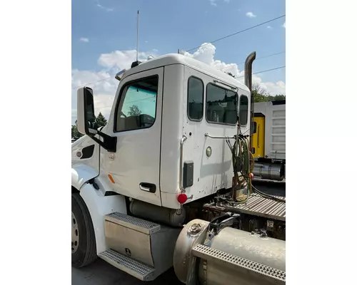 PETERBILT 579 Cab