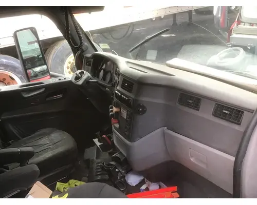 PETERBILT 579 Cab