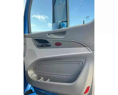 PETERBILT 579 Cab