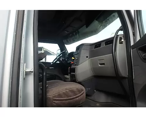 PETERBILT 579 Cab