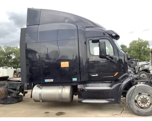 PETERBILT 579 Cab