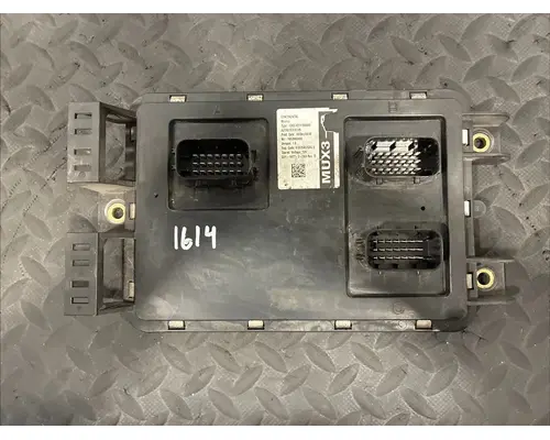 PETERBILT 579 Chassis Cont Mod