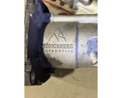 PETERBILT 579 Clutch Slave Cylinder