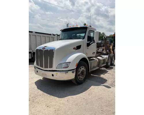 PETERBILT 579 Complete Vehicle