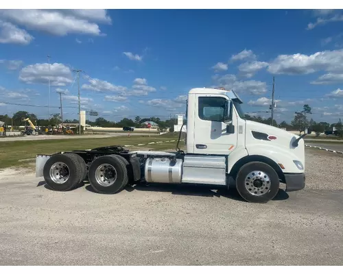 PETERBILT 579 Complete Vehicle