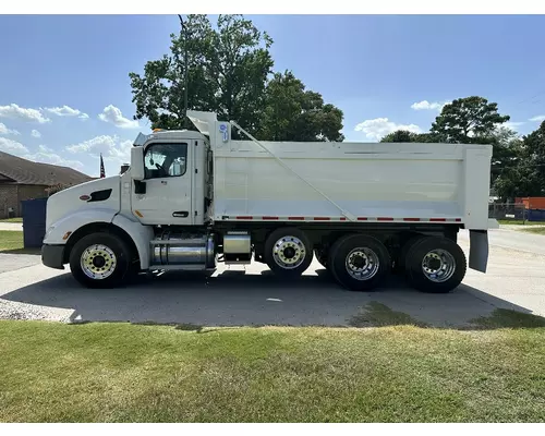 PETERBILT 579 Complete Vehicle