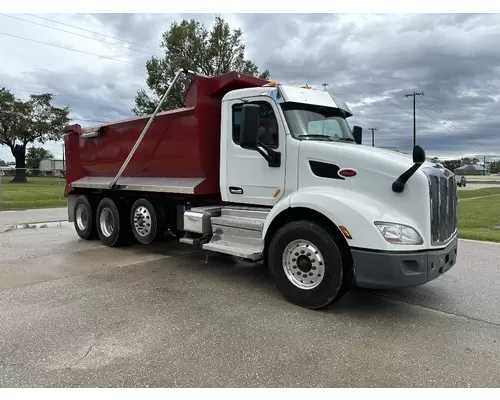 PETERBILT 579 Complete Vehicle