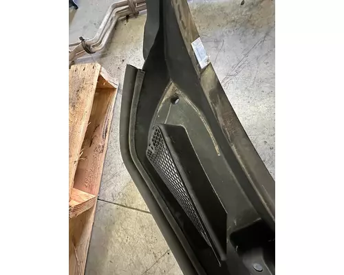 PETERBILT 579 Cowl Panel