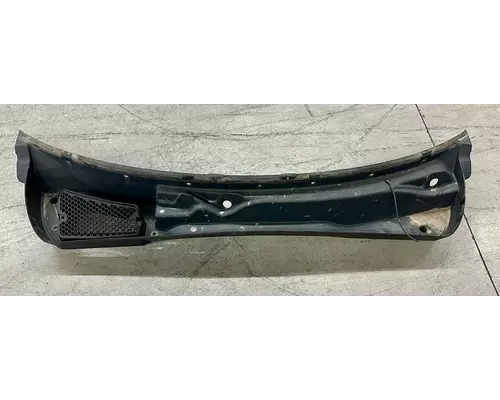 PETERBILT 579 Cowl Panel