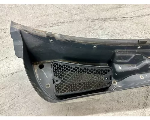 PETERBILT 579 Cowl Panel