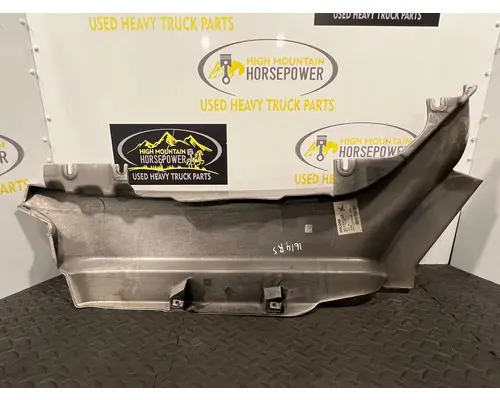 PETERBILT 579 Cowl Panel