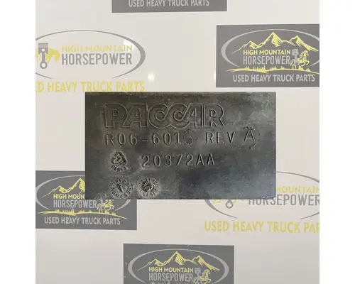 PETERBILT 579 Cowl Panel