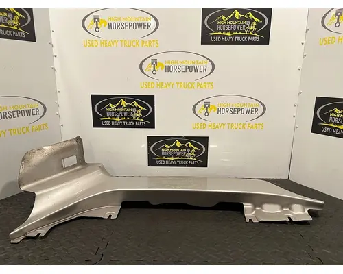 PETERBILT 579 Cowl Panel