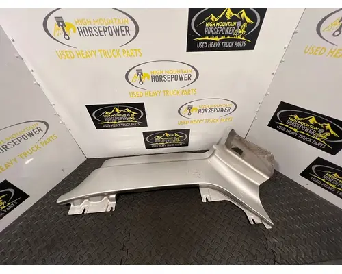 PETERBILT 579 Cowl Panel