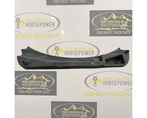 PETERBILT 579 Cowl Panel