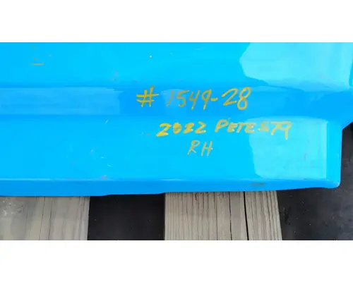PETERBILT 579 Cowl