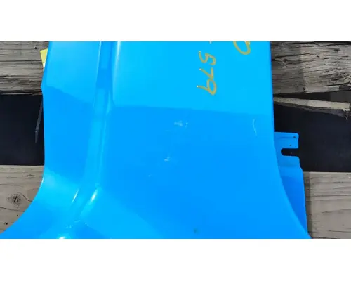 PETERBILT 579 Cowl