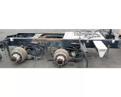 PETERBILT 579 Cutoff (Tandem)