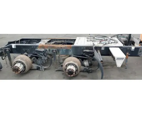 PETERBILT 579 Cutoff Tandem Axle