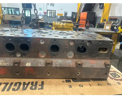 PETERBILT 579 Cylinder Head