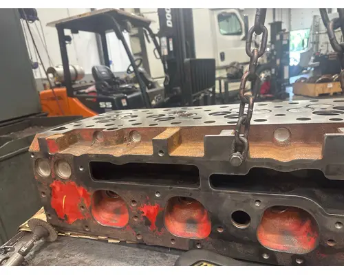 PETERBILT 579 Cylinder Head