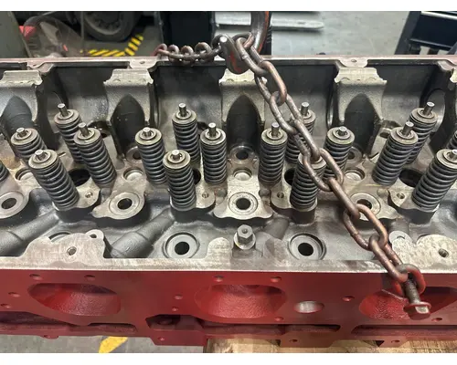 PETERBILT 579 Cylinder Head