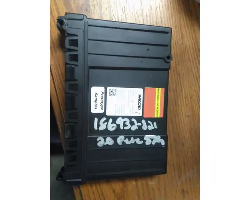 PETERBILT 579 DASH CONTROL MODULE