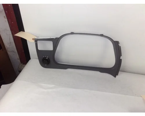 PETERBILT 579 DASH PANEL