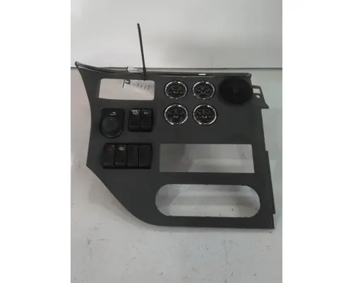 PETERBILT 579 DASH PANEL