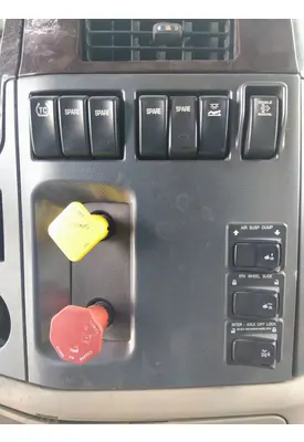 PETERBILT 579 DASH PANEL
