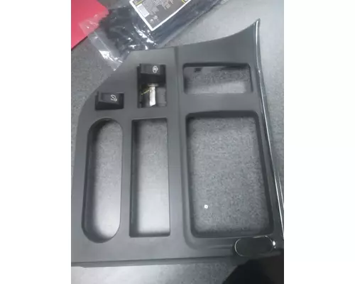 PETERBILT 579 DASH PANEL