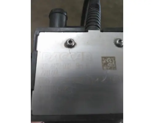 PETERBILT 579 DEF SENDING UNITLEVEL SENSOR