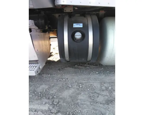 PETERBILT 579 DEF TANK