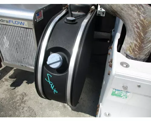 PETERBILT 579 DEF TANK