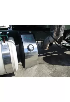 PETERBILT 579 DEF TANK