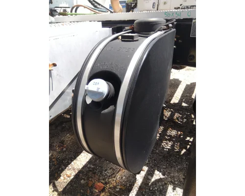 PETERBILT 579 DEF TANK