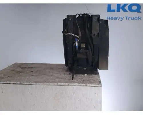 PETERBILT 579 DEF TANK