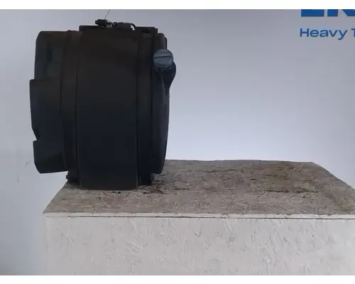 PETERBILT 579 DEF TANK