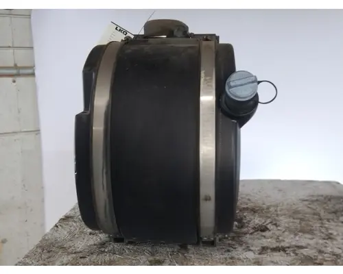 PETERBILT 579 DEF TANK