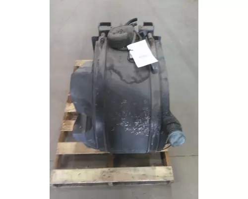 PETERBILT 579 DEF TANK