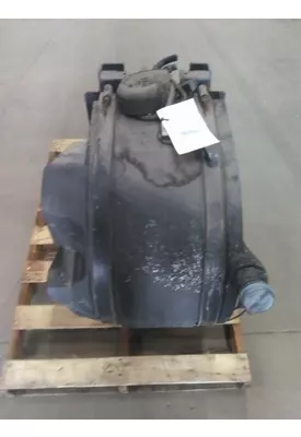 PETERBILT 579 DEF TANK