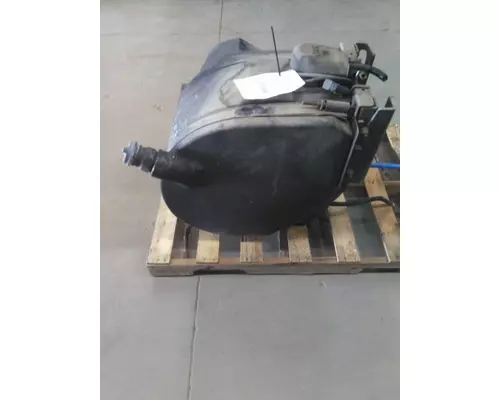 PETERBILT 579 DEF TANK