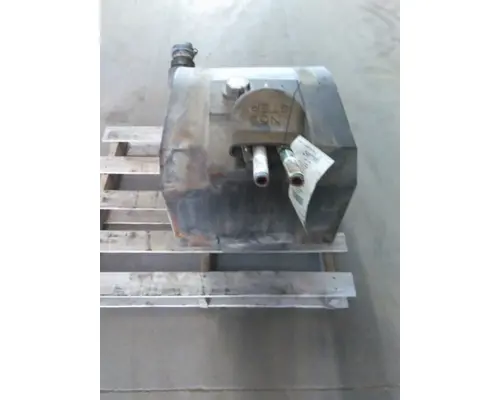 PETERBILT 579 DEF TANK