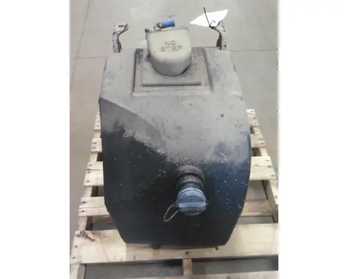 PETERBILT 579 DEF TANK