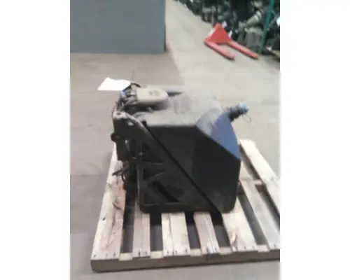 PETERBILT 579 DEF TANK