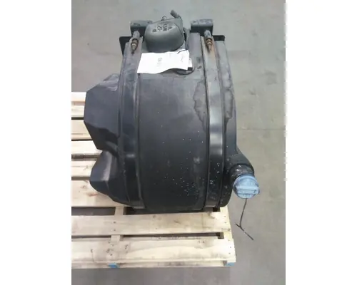 PETERBILT 579 DEF TANK