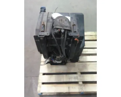 PETERBILT 579 DEF TANK