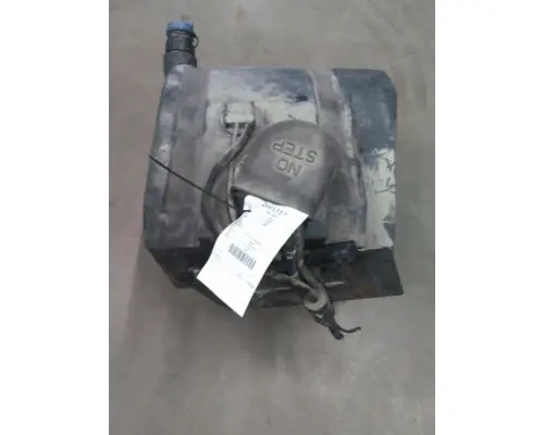 PETERBILT 579 DEF TANK