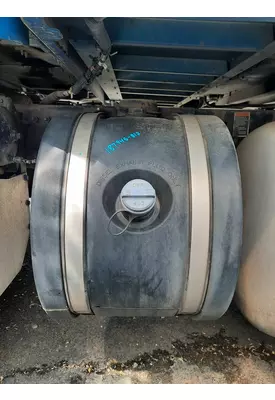PETERBILT 579 DEF TANK