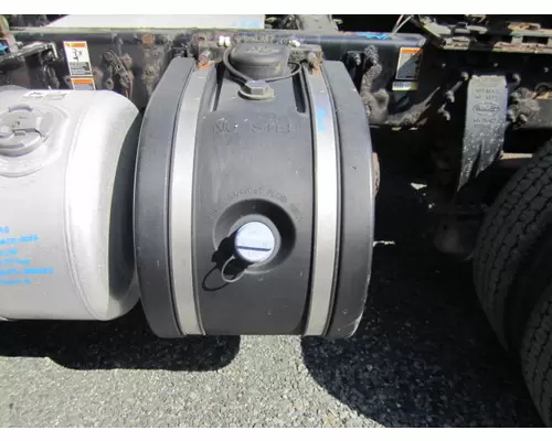 PETERBILT 579 DEF TANK